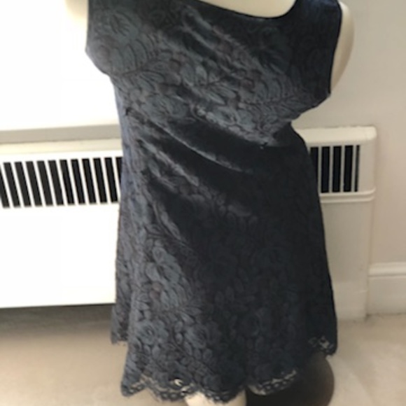 Little Black Lace Dress by C'EST DUO BLACK LABEL - Picture 3 of 4